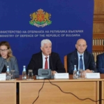 bulgaristan-savunma-bakani-stoyanov-ukrayna-ordusuna-daha-fazla-silah-saglamayi-ongormuyoruz-QubOwcMg.jpg