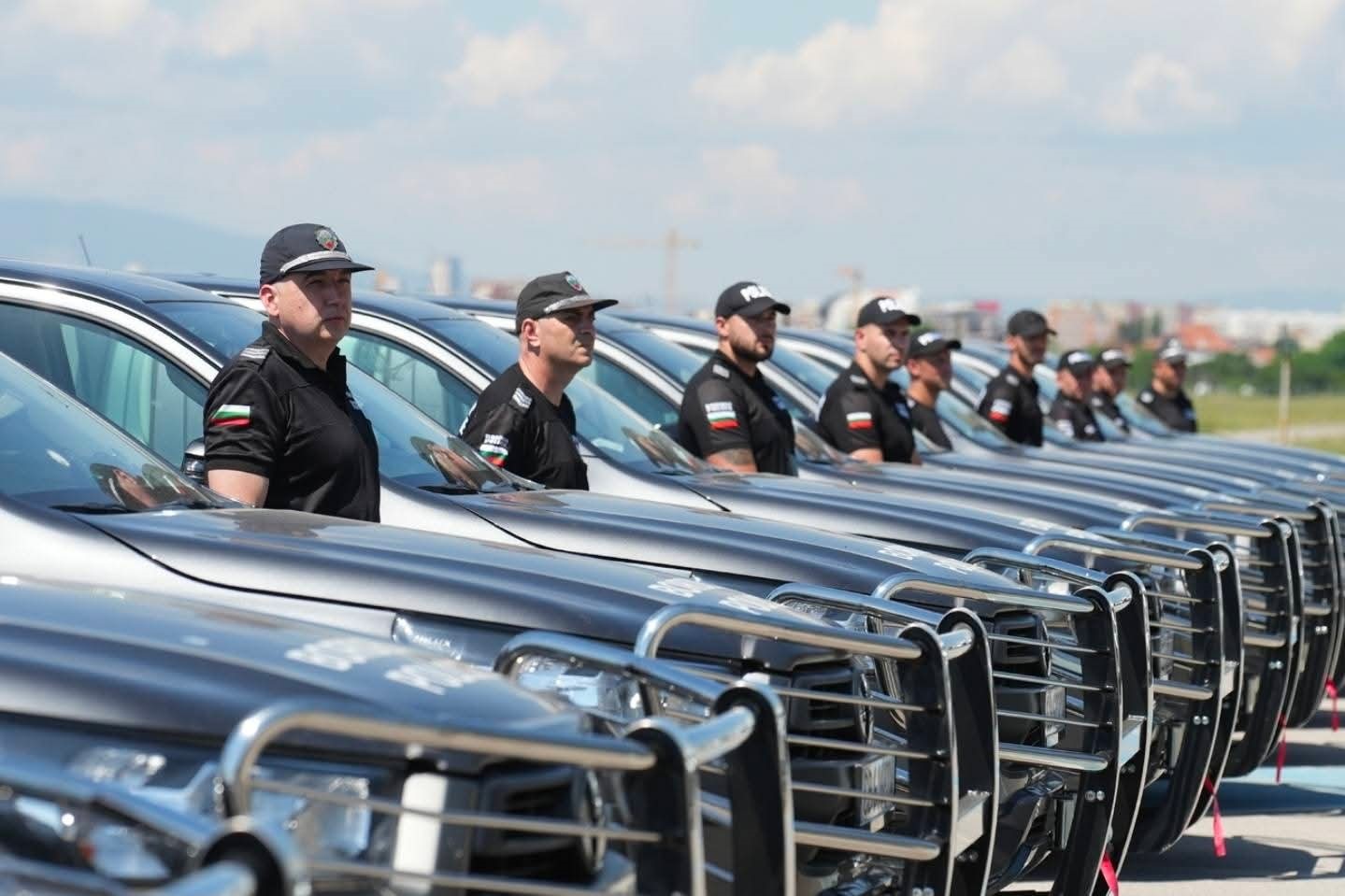 bulgaristan sinir polisi filosunu guclendirdi yuzlerce yeni arac ve ekipman hizmete alindi 2