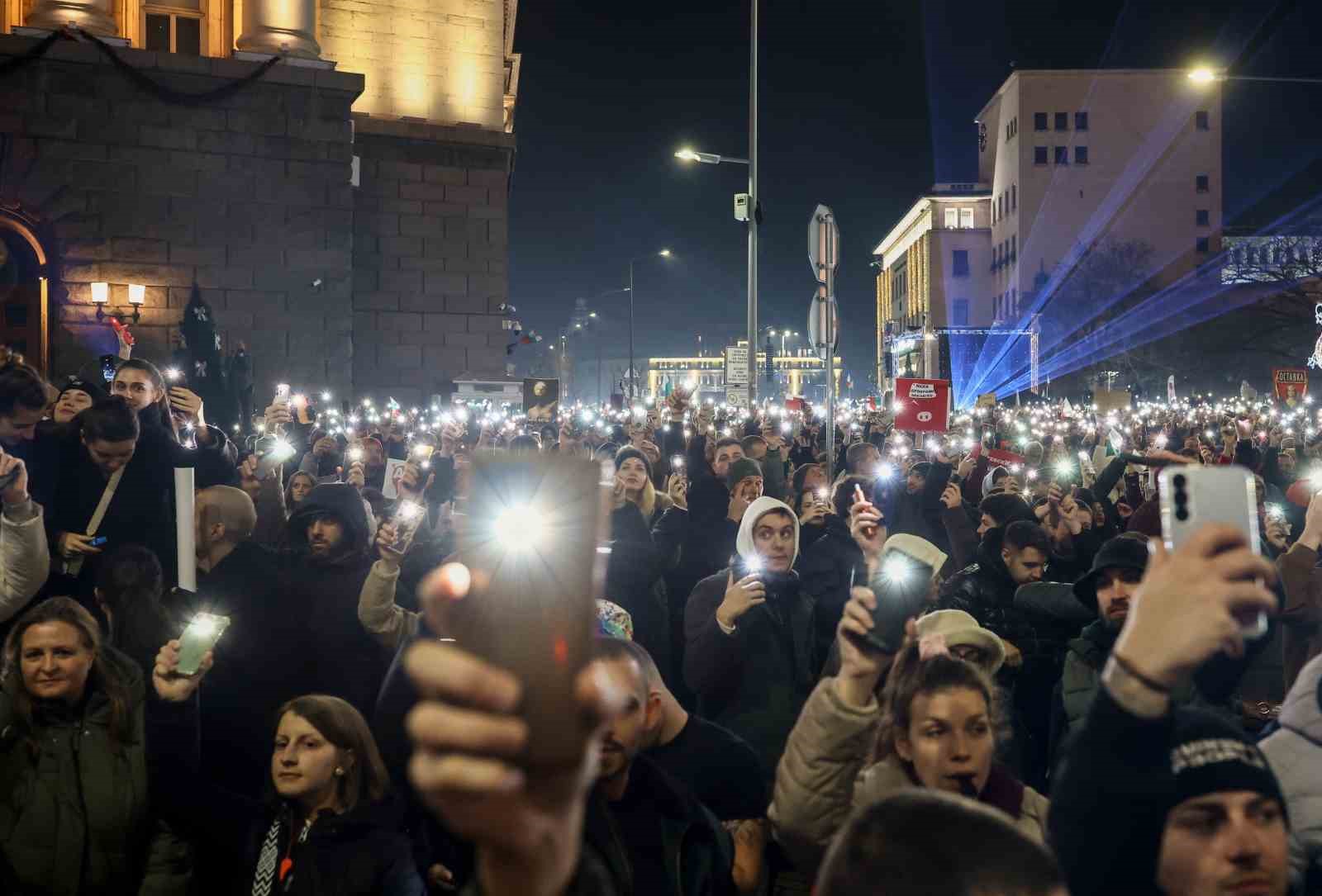 bulgaristanda 25ten fazla sehirde hukumet karsiti protesto 4 5ZR4zYDr
