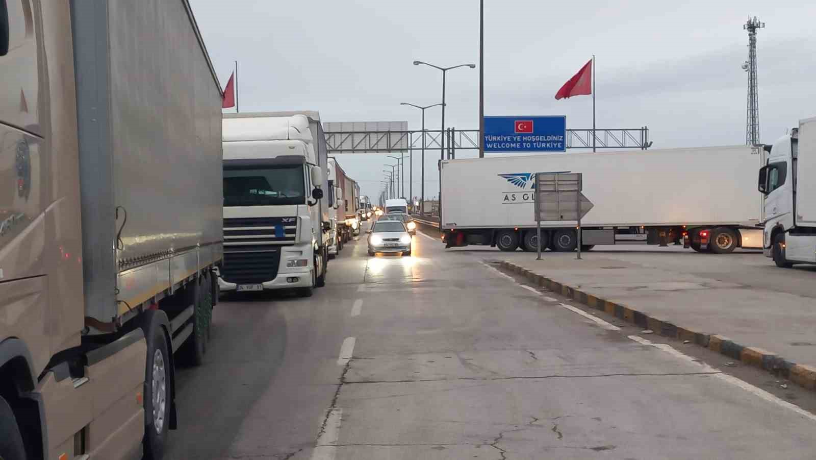Bulgaristan’da aşırı sıcaklar nedeniyle ağır tonajlı araçlara geçici kısıtlama 7 bulgaristanda asiri sicaklar nedeniyle agir tonajli araclara gecici kisitlama 3 7yiInW3C