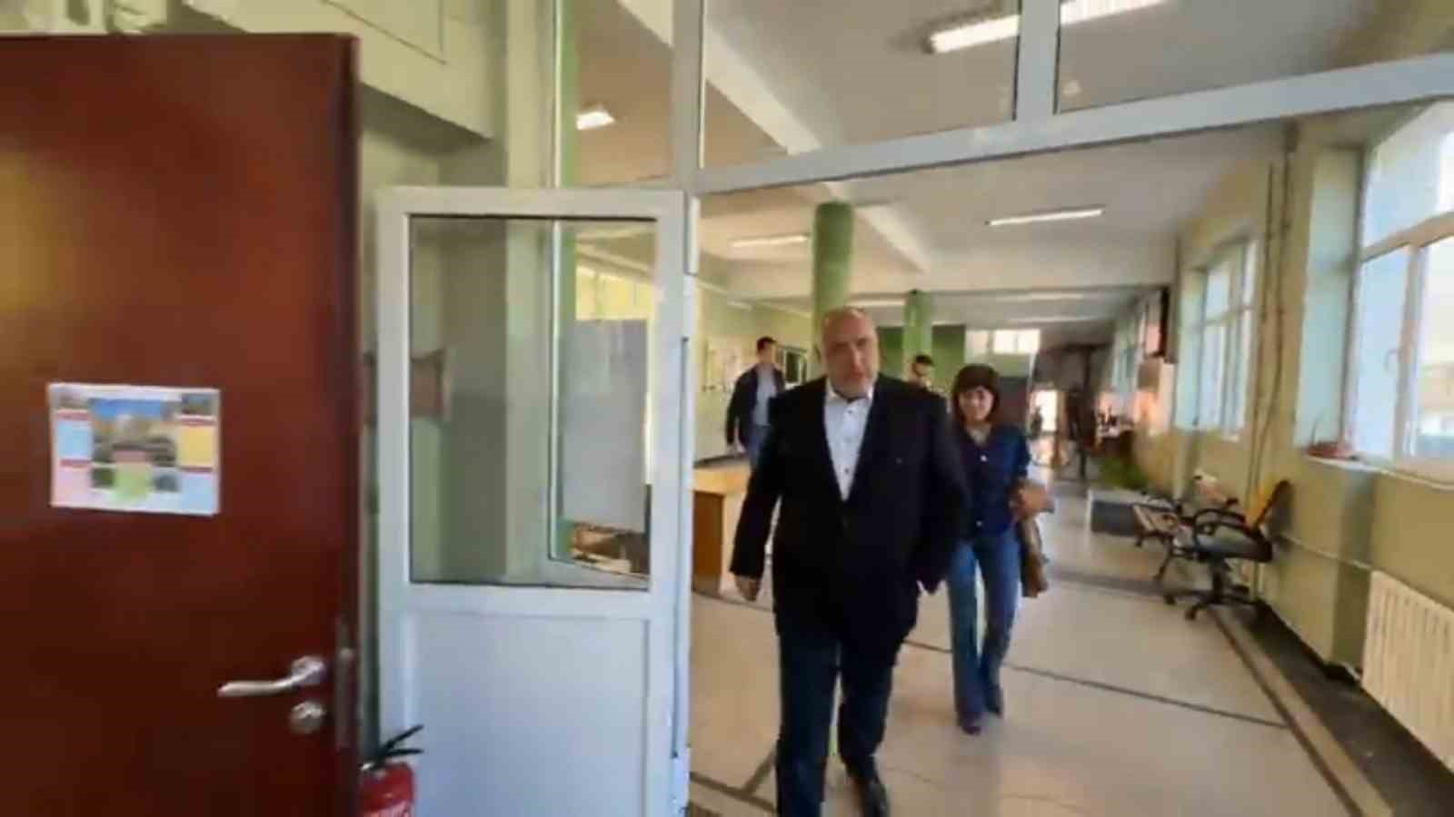 bulgaristanda halk son 5 yilin sekizinci genel secimi icin sandik basinda 5 IypcWwEw