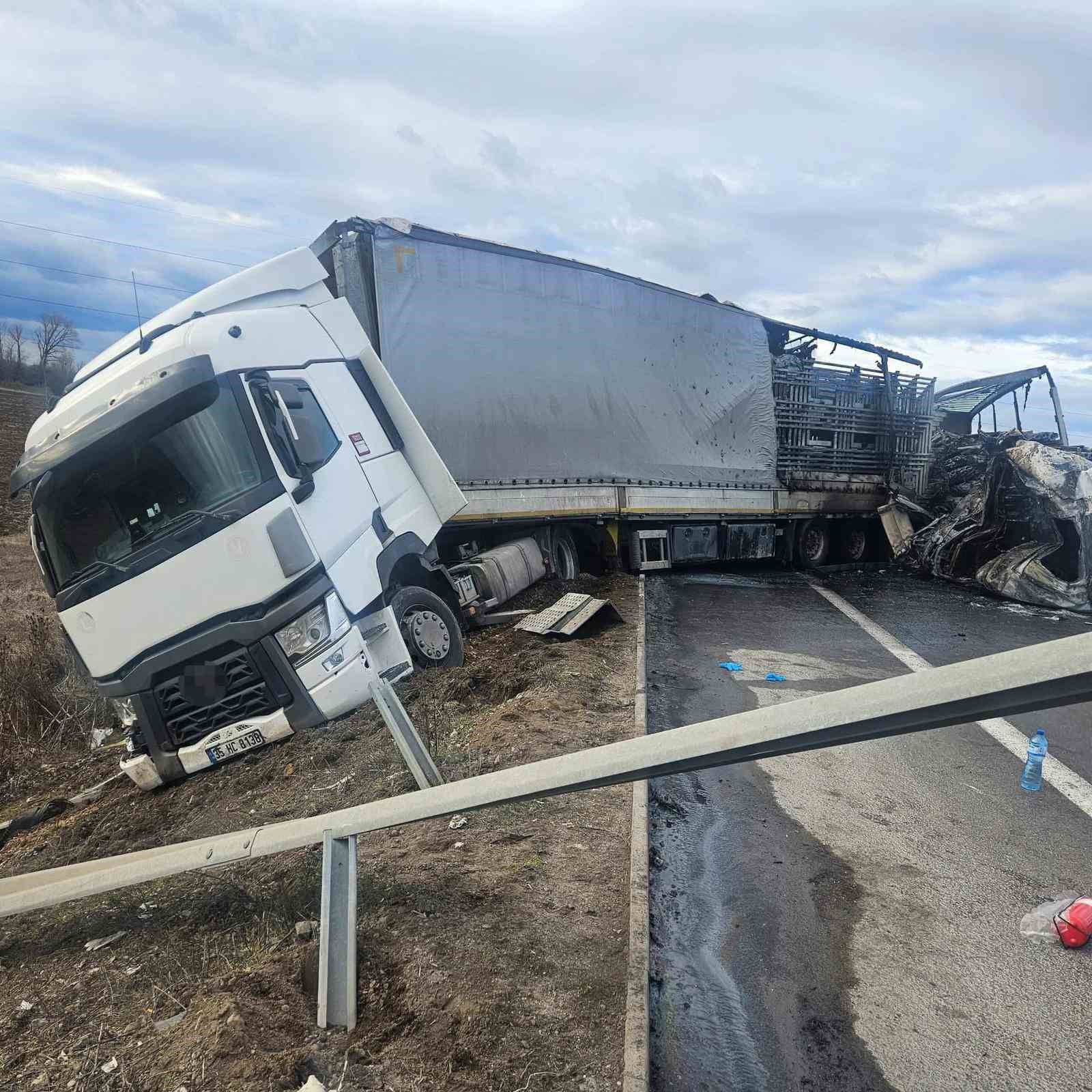 bulgaristanda tir kazasi 2 turk sofor hayatini kaybetti 1 15yD8lfk