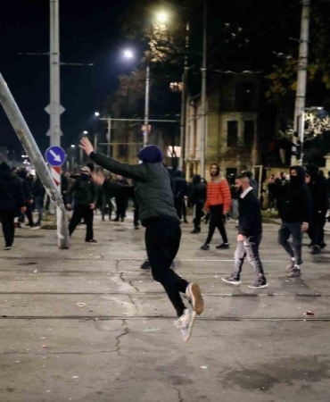 bulgaristandaki-hukumet-karsiti-protestolarda-gozalti-sayisi-71e-yukseldi-tdThBpMG.jpg