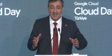 bulutta-3-milyar-dolarlik-dijital-ortaklik-rzNAXgEU.jpg