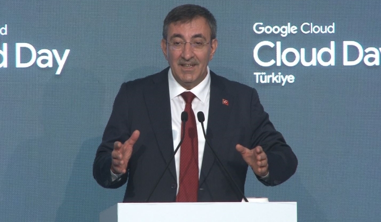 bulutta-3-milyar-dolarlik-dijital-ortaklik-rzNAXgEU.jpg