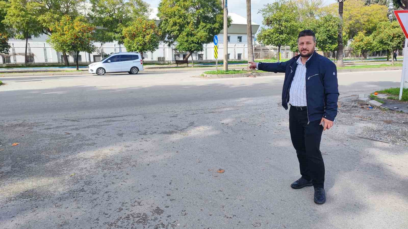 bulvarda surekli kaza olmasina esnaf isyan etti 1 YiDOfHCt