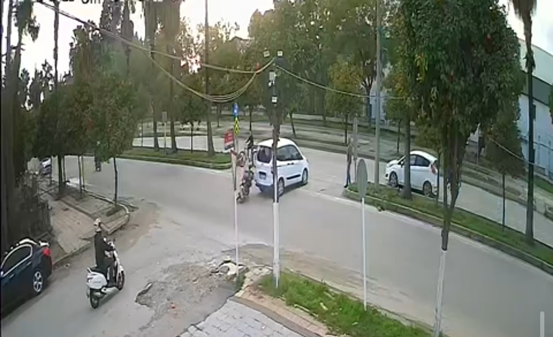 bulvarda surekli kaza olmasina esnaf isyan etti 8