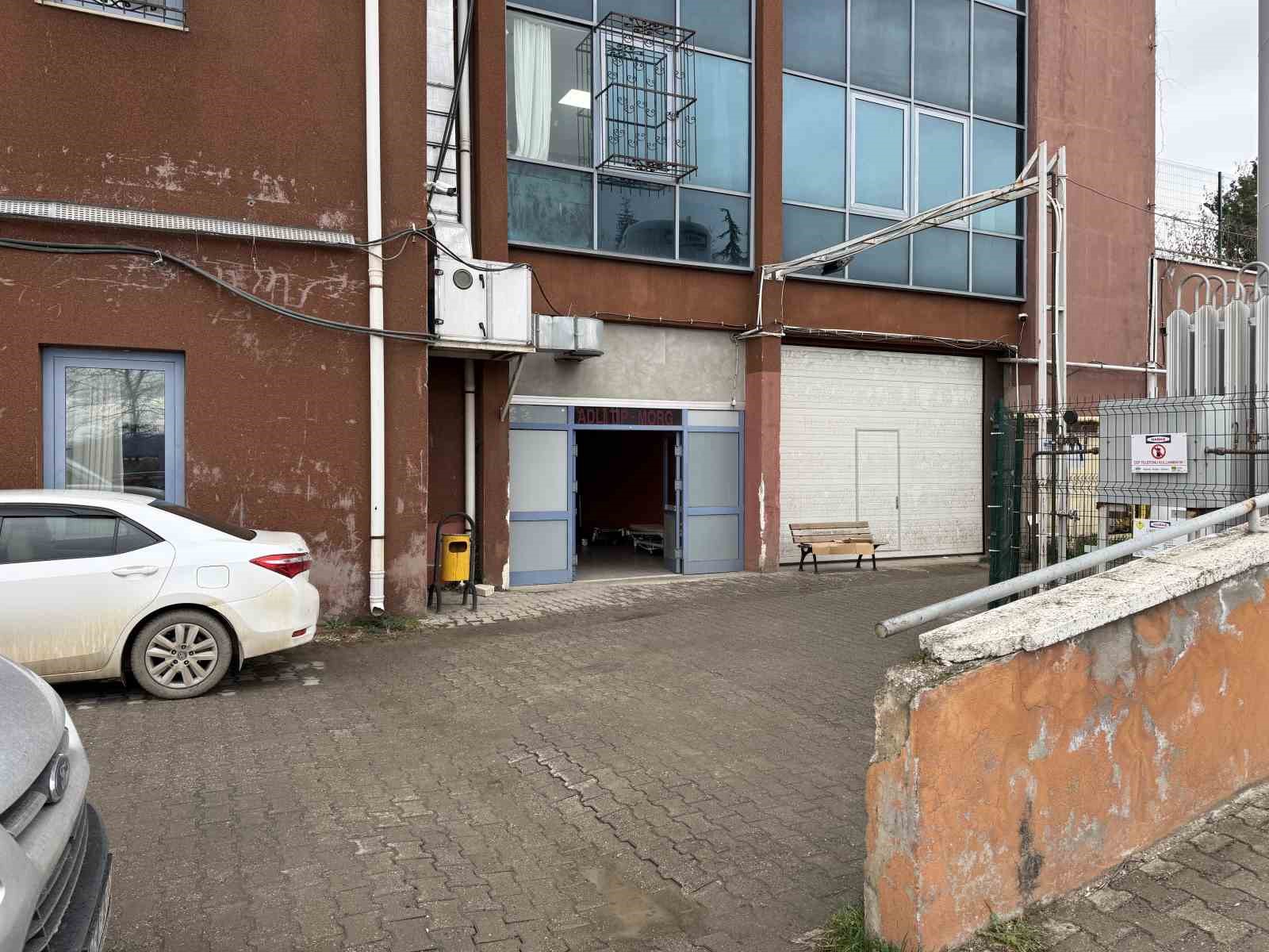 bungalovda havuza dusup yogun bakima alinan 3 yasindaki cocuk hayatini kaybetti 1