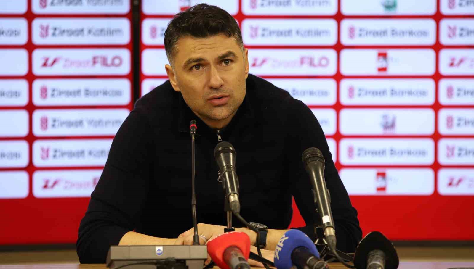 burak yilmaz cok uzucu bir gece oldu bizim icin 0 YszQMhYt