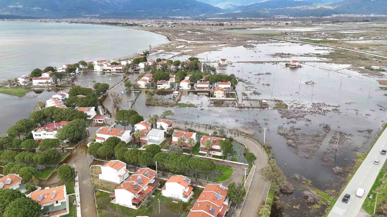 burasi venedik degil burhaniye 2 XHRdA9fW