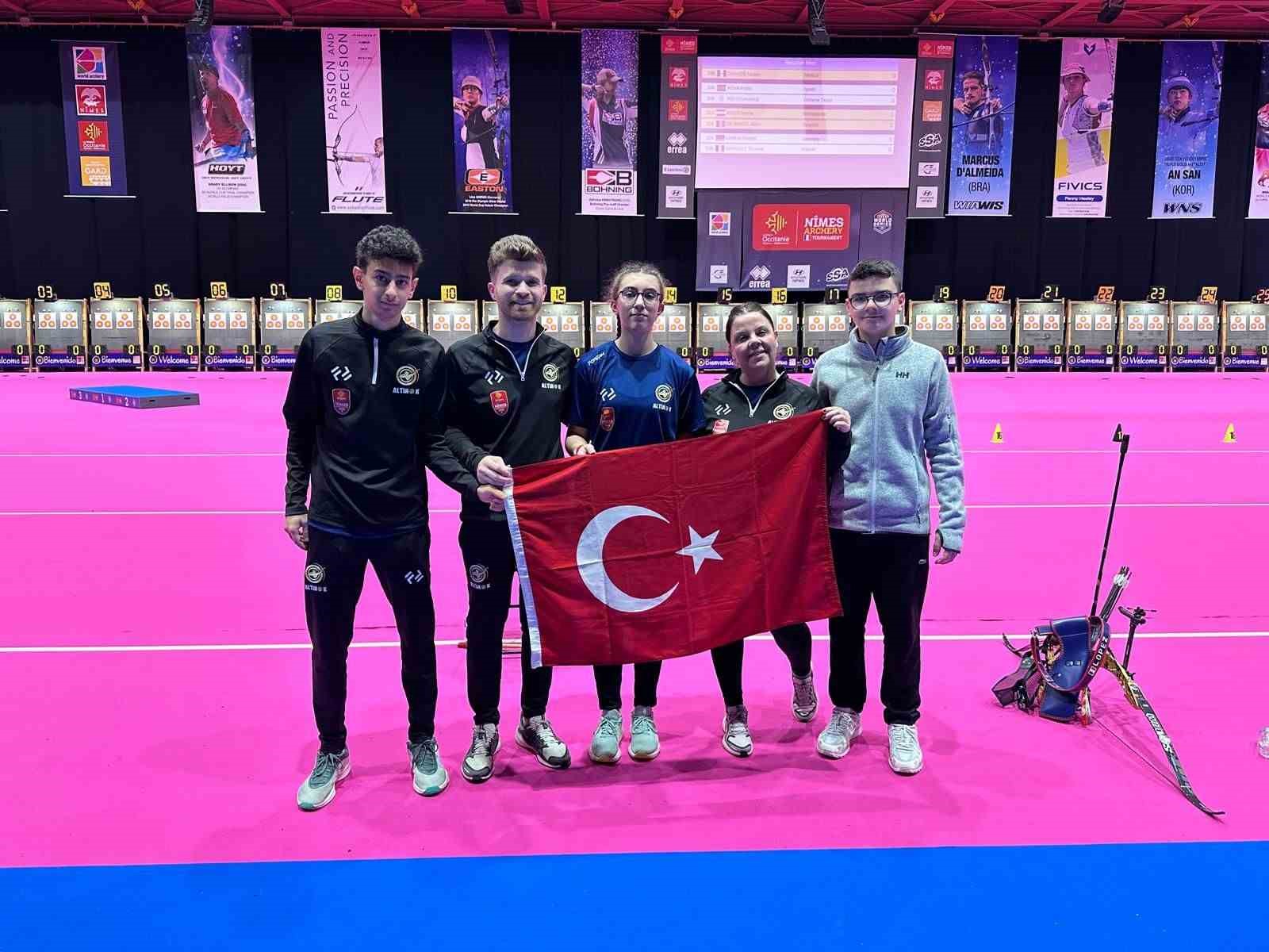 burcu oncel okculukta dunya 4su oldu 0 GzE9j3Fe