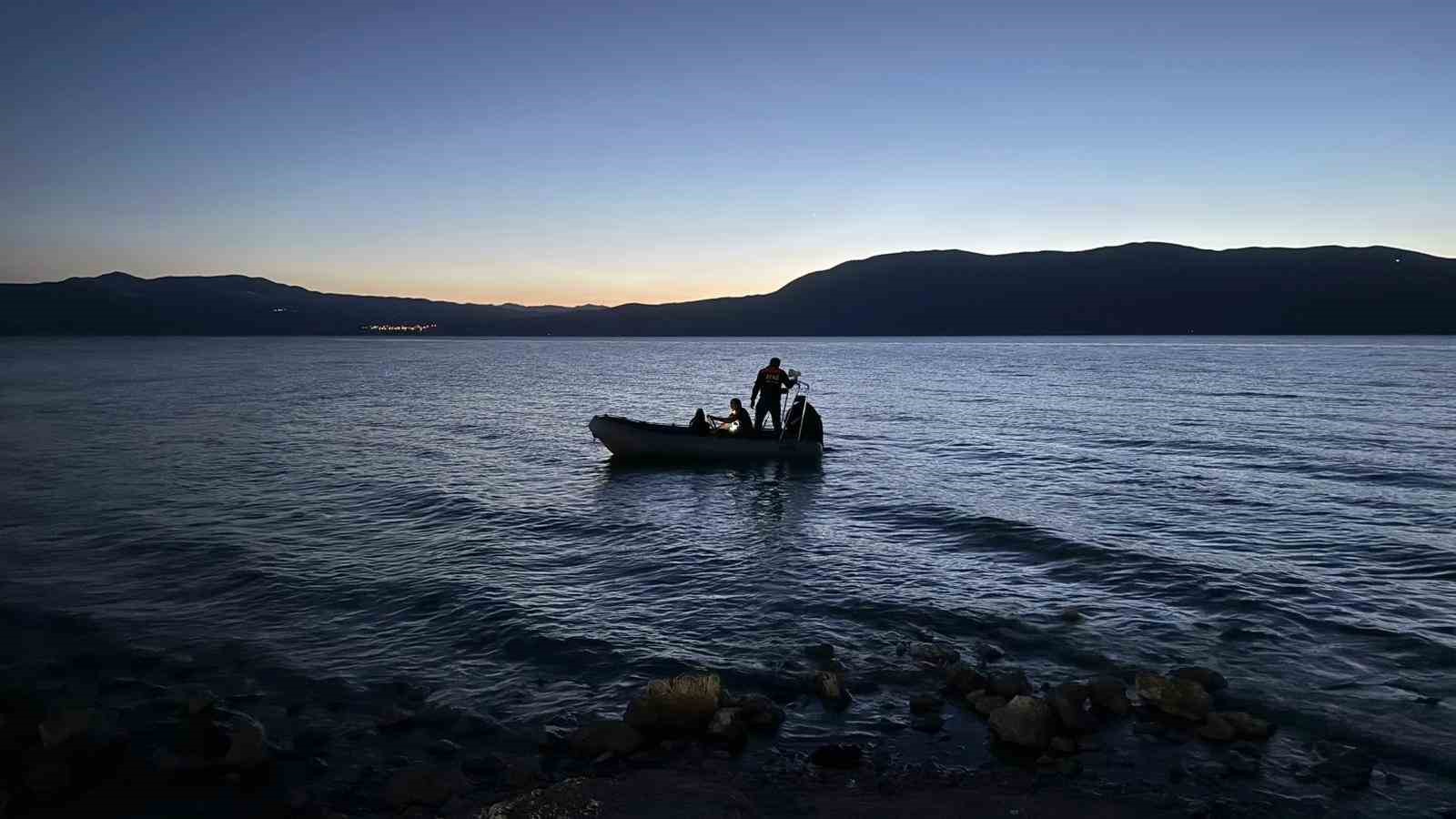 burdur golunde kano ile acilan 2 kisiden haber alinamiyor 2 cJM4MZOJ