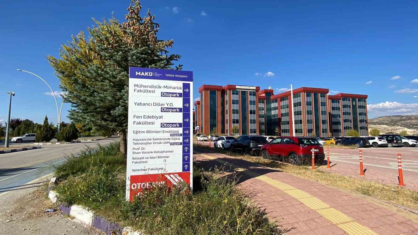 burdur mehmet akif ersoy universitesinde taciz icerikli mesajlara meslekten ihrac 1 pdcdqeOO