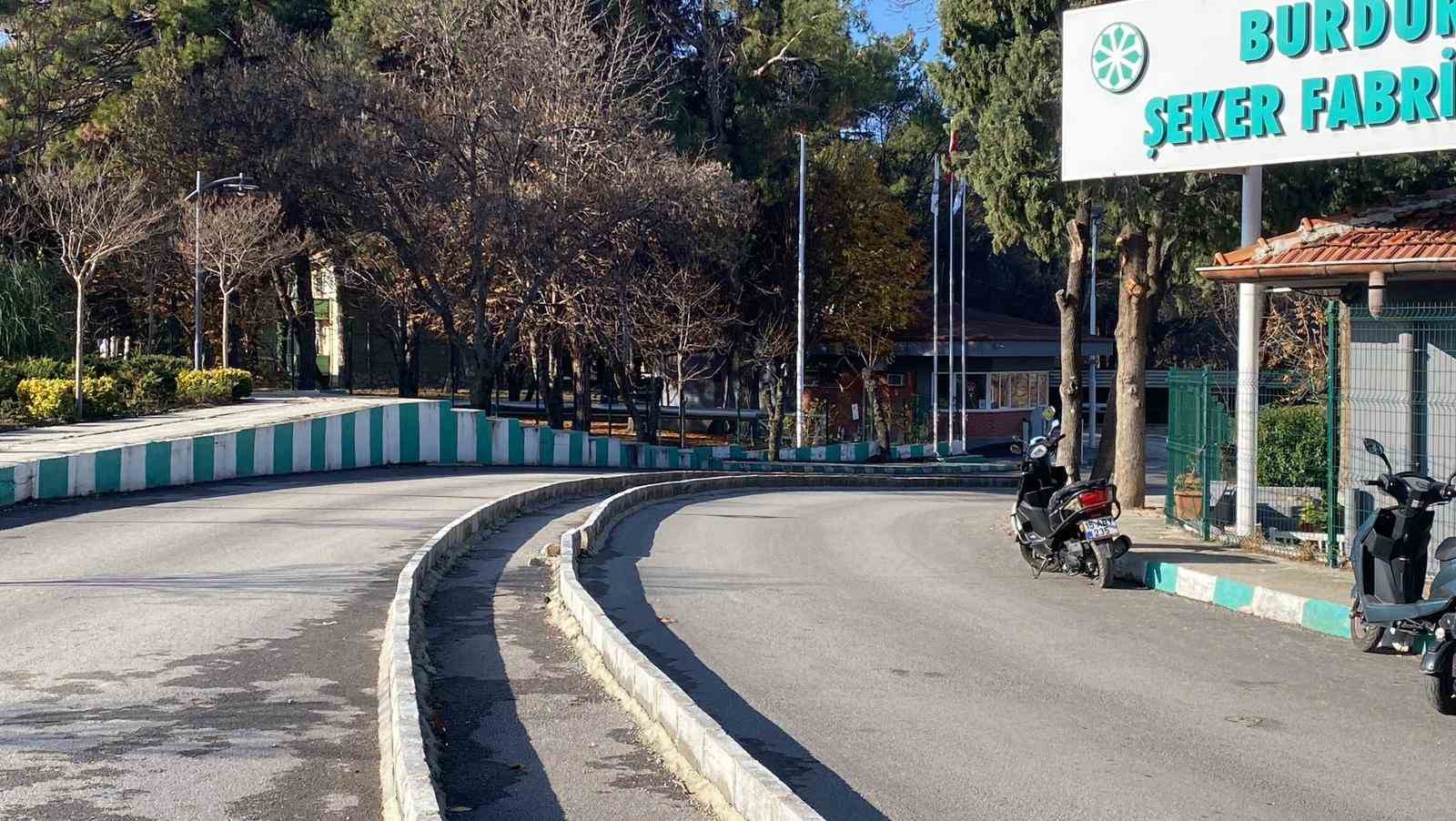 burdur seker fabrikasinda yuksekten dusen isci hayatini kaybetti 1