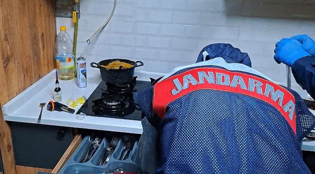 burdur ve antalyada narko kapani operasyonu 22 gozalti 3 He2MObtU