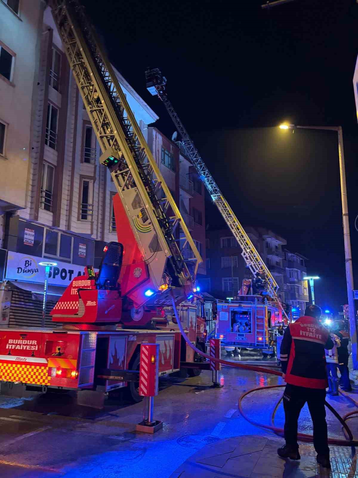 burdurda 4 katli binada korkutan yangin 5 gmrrNUQC