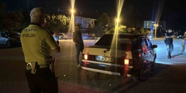 burdurda-abarti-egzoz-kullanilan-2-arac-trafikten-men-edildi-cECgnjQi.jpg