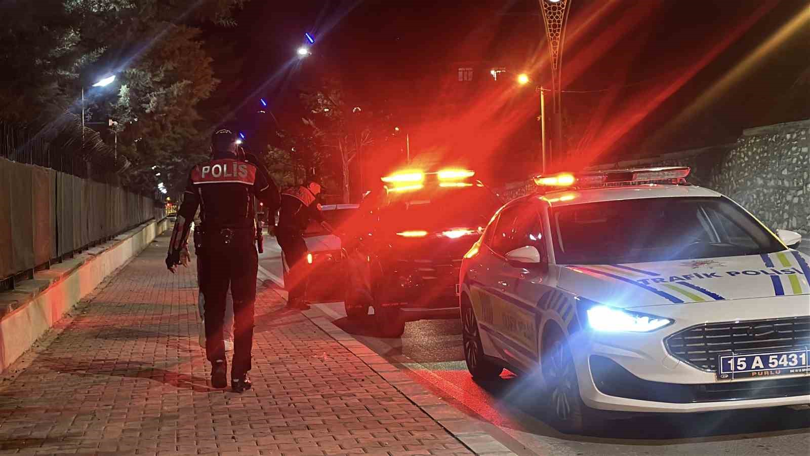 burdurda alkollu surucunun acemi oyunu ise yaramadi 5 IAf4TOYJ