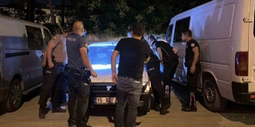 burdurda-aracin-icinde-hareketsiz-bulunan-genc-hastanede-hayatini-kaybetti-FikwOwak.jpg