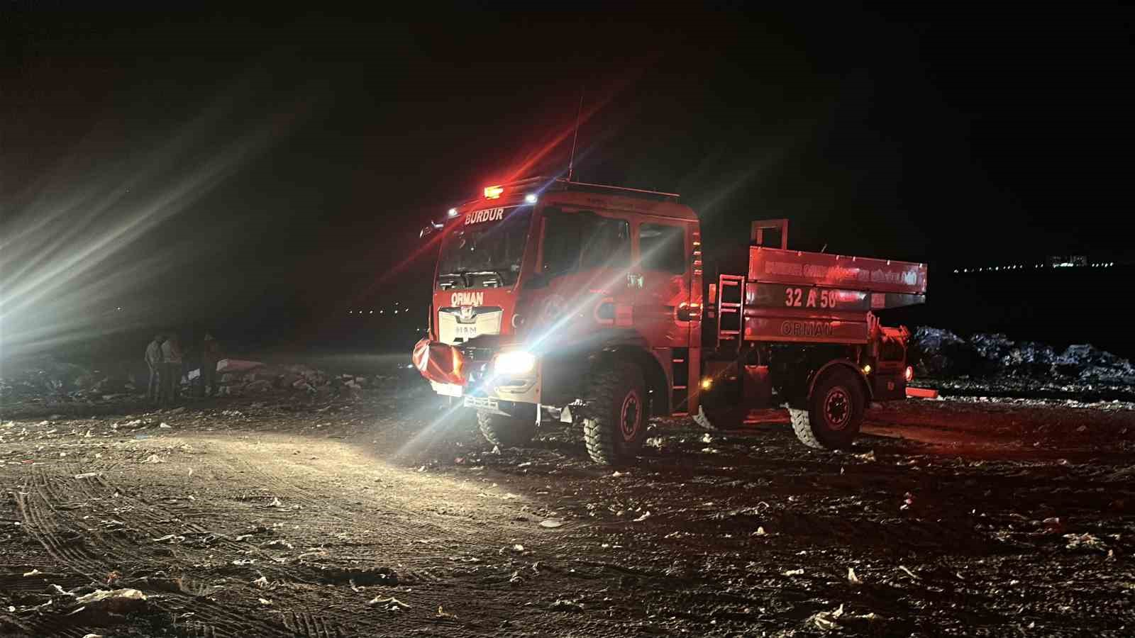 Burdur’da çöp depolama alanında yangın 7 burdurda cop depolama alaninda yangin 3 N3qy44Wq