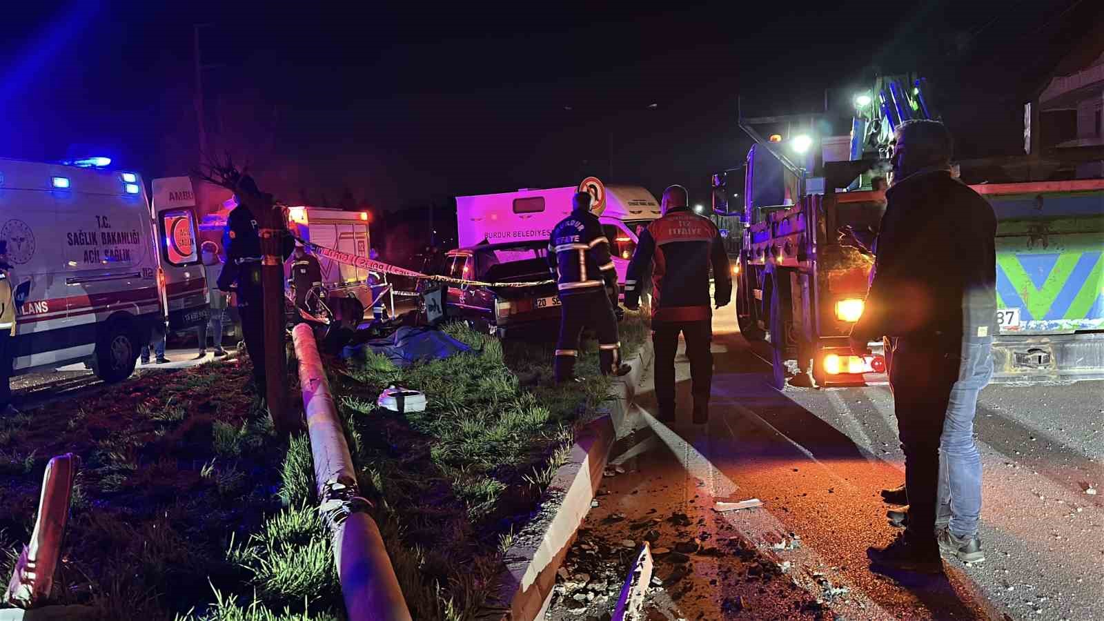 burdurda feci kaza 6 ay once evlenen genc cifti olum ayirdi 1 3KyFRp3M