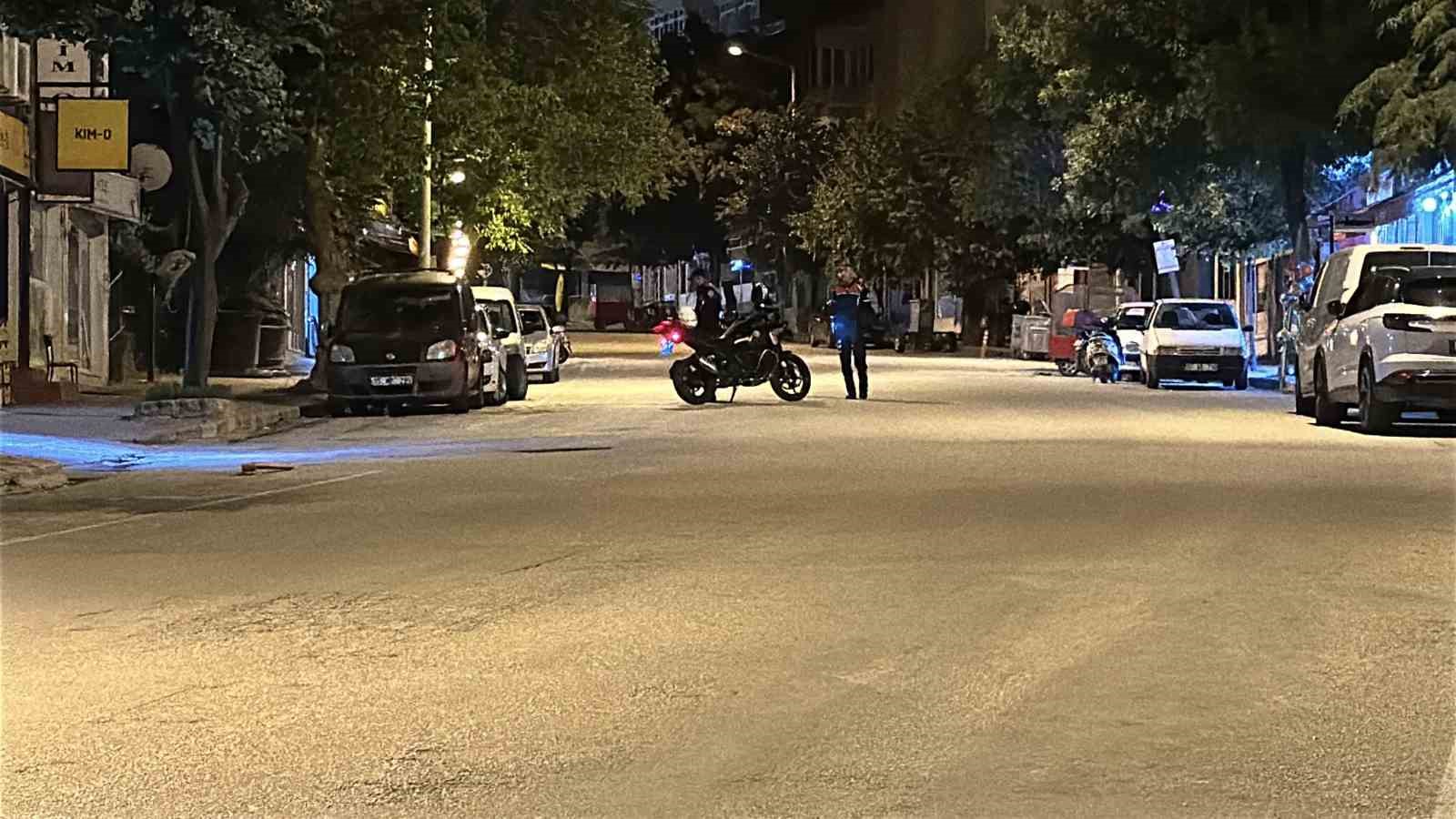 burdurda funyeyle patlatilan valizden esyalar cikti 2 cOQffDL5