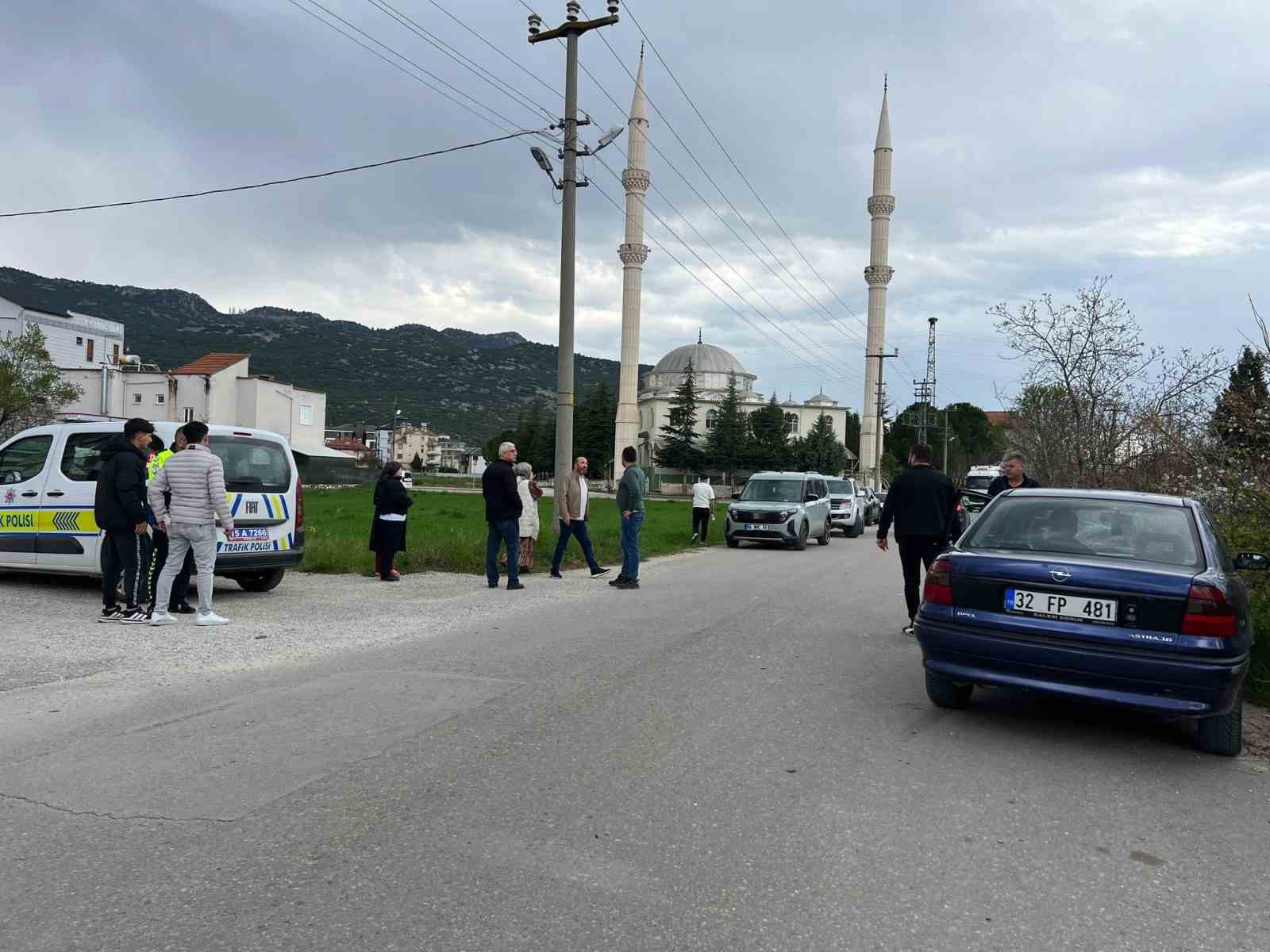 burdurda kazada agir yaralanan 10 yasindaki cocuk hayatini kaybetti 2 3UQs4Zhl
