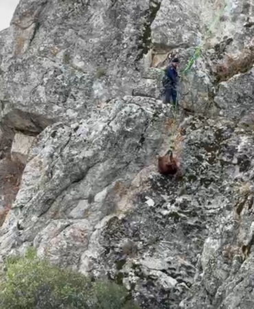 burdurda-mahsur-kalan-keciler-ekipler-tarafindan-kurtarildi-Ixpkt9WL.jpg