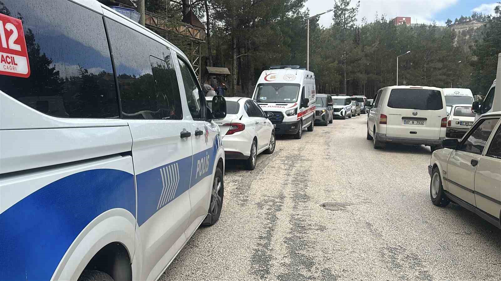 burdurda ormanlik alanda erkek cesedi bulundu 3 rG6MHyKs
