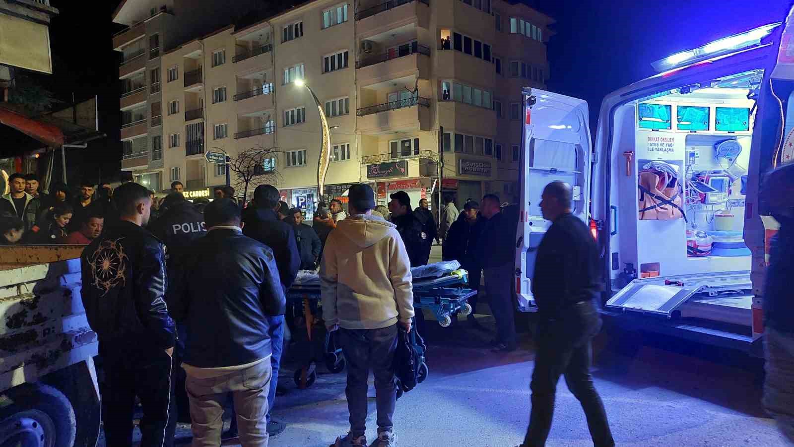 Burdur’da otomobil ile çarpışan motosikletlinin yaralandığı kaza kamerada 5 burdurda otomobil ile carpisan motosikletlinin yaralandigi kaza kamerada 1 ZY9iCFwg