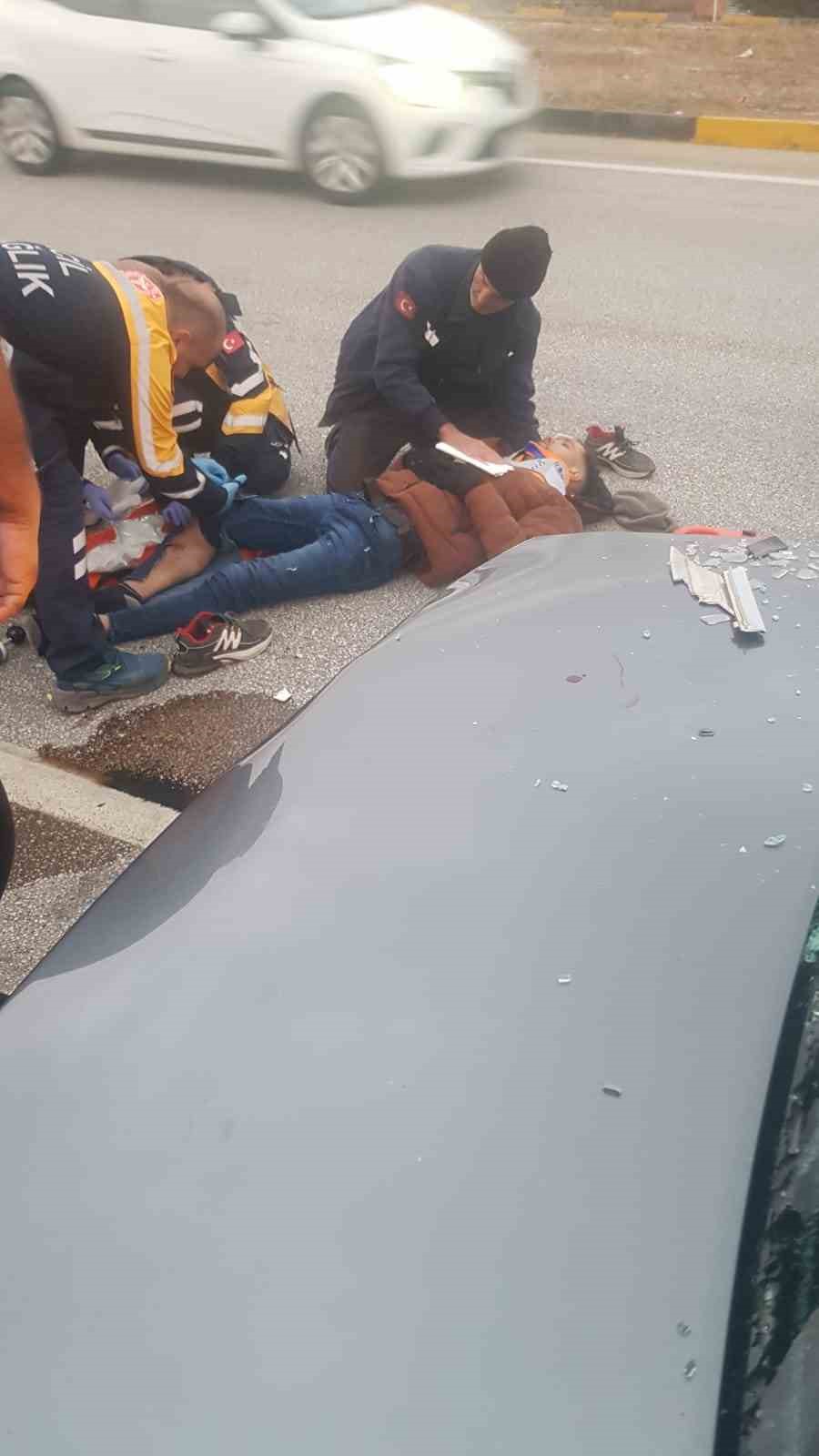 burdurda otomobil ile motosiklet carpisti 1 yarali 4