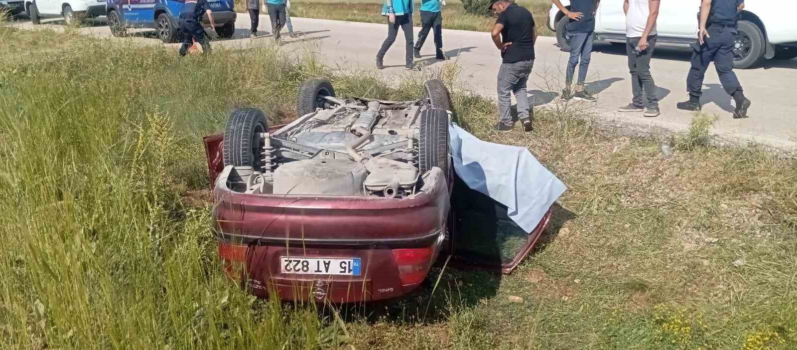 burdurda otomobil sarampole devrildi 1 olu 1 yarali 1 d7RMHOla