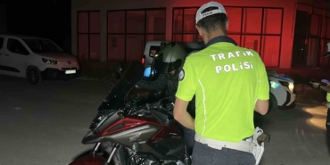 burdurda-polis-ekiplerinden-siki-denetim-PDsbNBiF.jpg