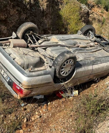 burdurda-sarampole-devrilen-otomobilin-surucusu-yaralandi-QgFVl4ZH.jpg