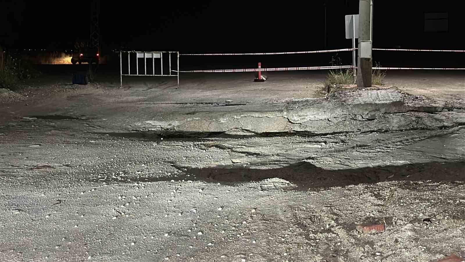 burdurda siddetli yagis sonrasi koprude cokme meydana geldi 2