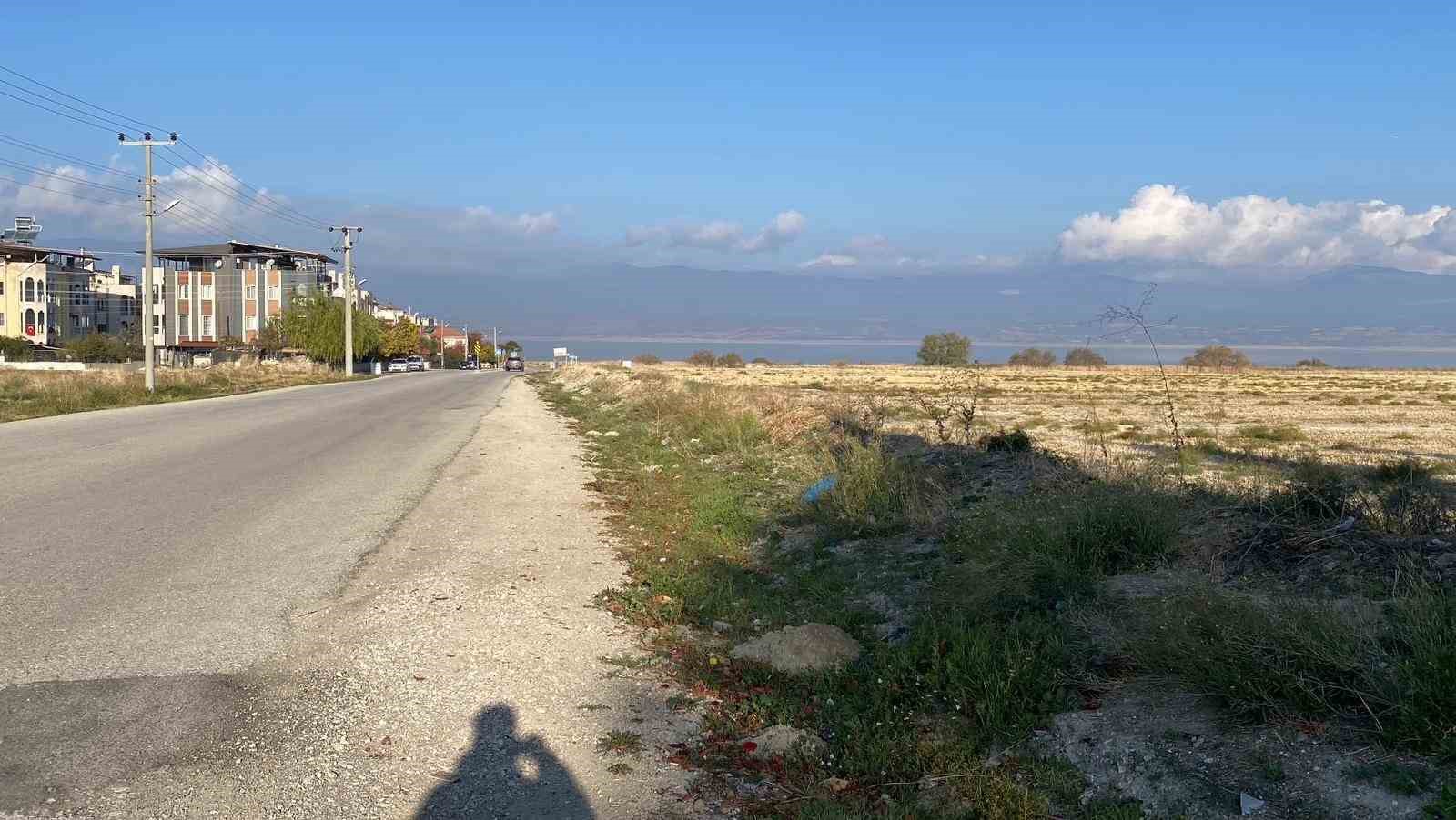 burdurda sokak kopekleri kucuk kiza dehseti yasatti 3 UiFNRHs2