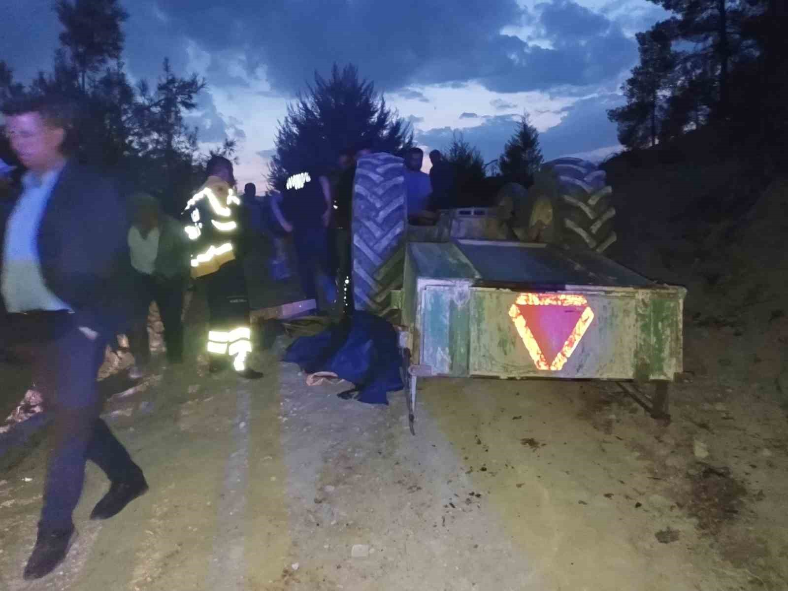 burdurda traktor devrildi 1 olu 1 yarali 1 7jVsSStZ
