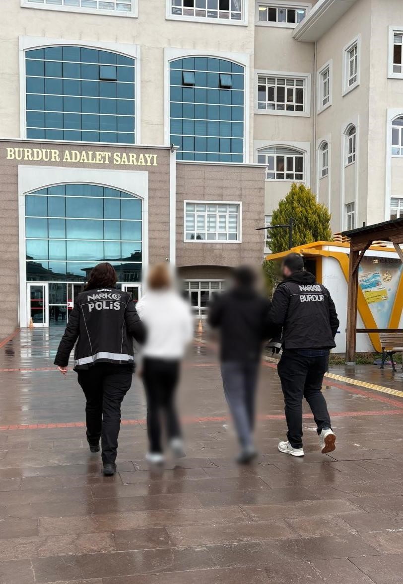 burdurda uyusturucu ile mucadele suruyor 2 VVB2WQIk