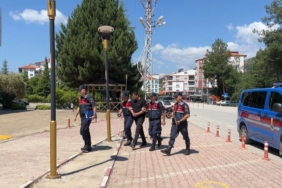 burdurda-uyusturucu-partisi-cezaevinde-bitti-Xu1FQxIm.jpg