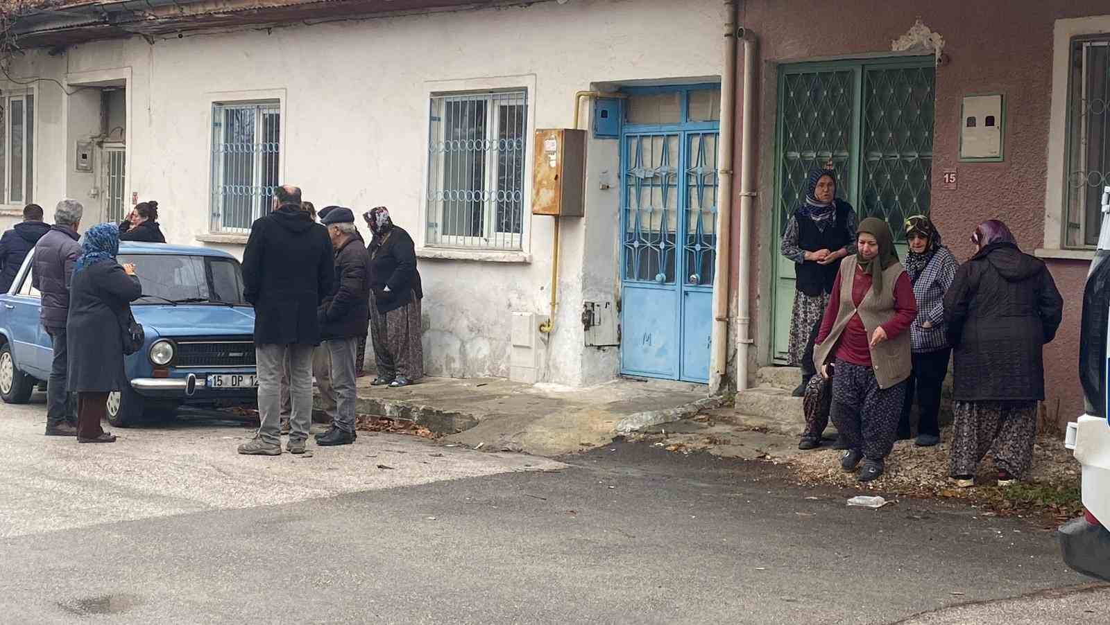 burdurda yasli kadin evinde olu bulundu 1 jV5ivkgt