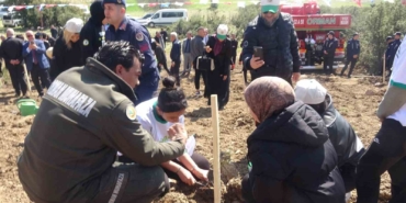 burdurda-zeytin-ve-fistikcami-fidanlari-toprakla-bulustu-ZTJuT2Ya.jpg