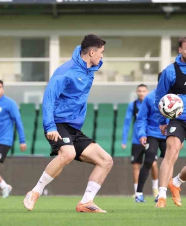 burhan-eser-bodrum-fk-armasinin-oldugu-her-mac-bizim-icin-onemlidir-6YXbk2CU.jpg