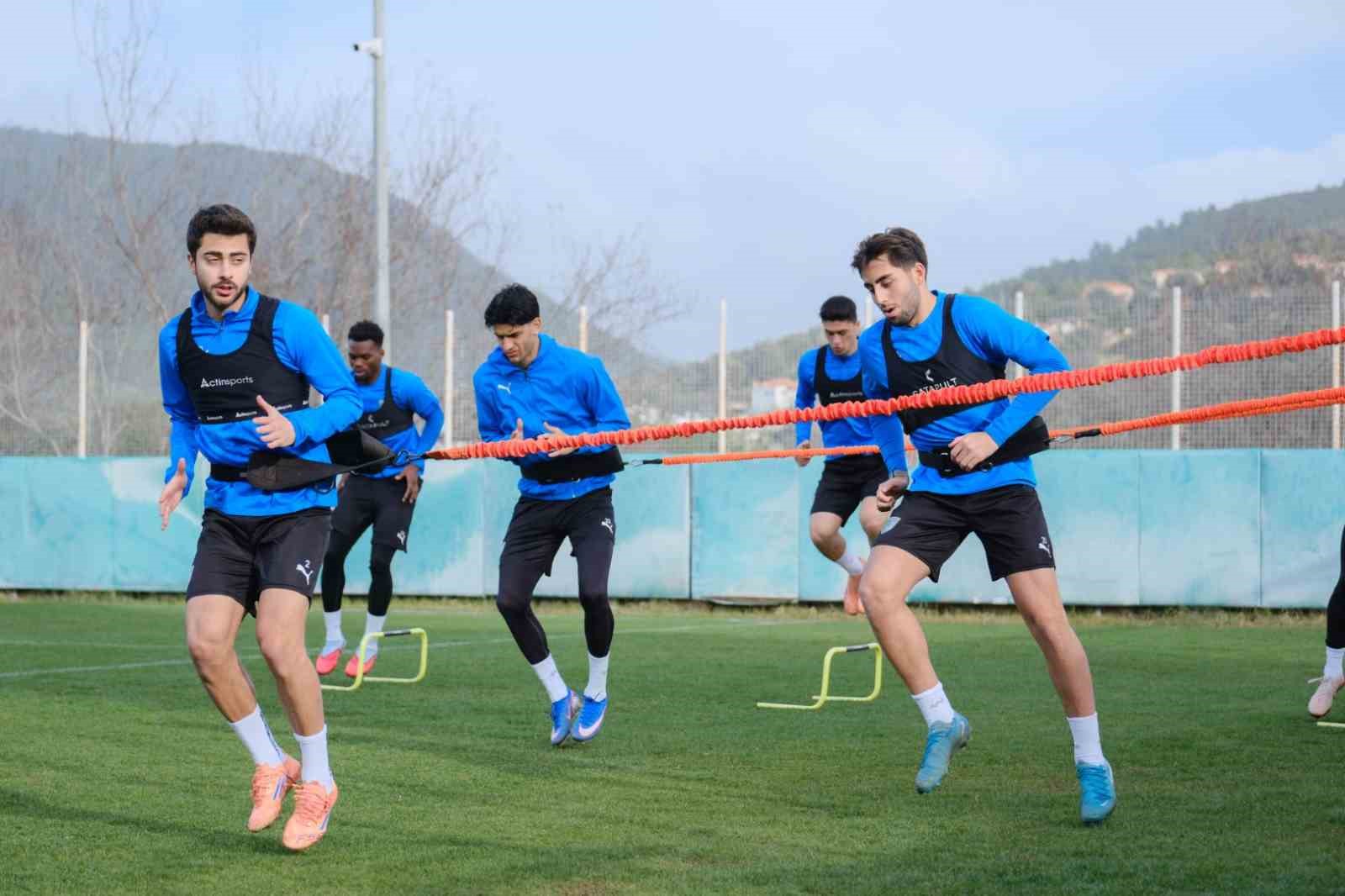 Burhan Eşer: "Bodrum FK ayağa kalkmasını bilmiştir, burası büyük bir camia" 7 burhan eser bodrum fk ayaga kalkmasini bilmistir burasi buyuk bir camia 3 7MPOi6G8