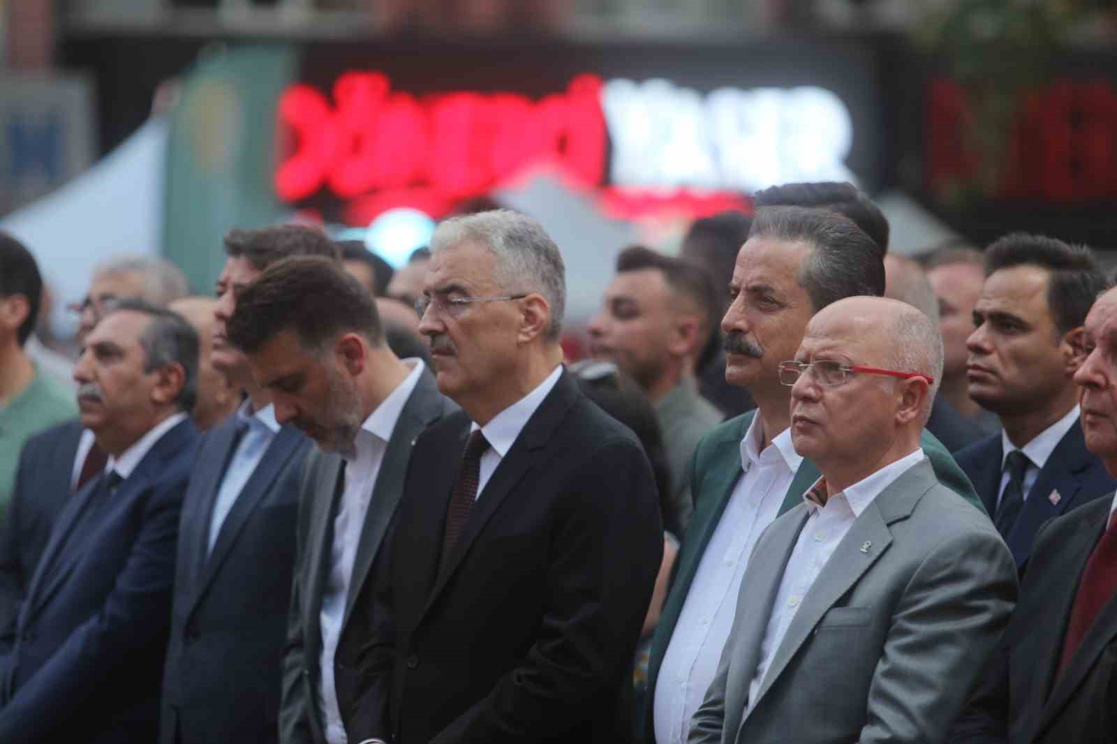 Bursa 15 Temmuz’un 10. yılında tek yürek 5 bursa 15 temmuzun 10 yilinda tek yurek 1 ECLAkb2s