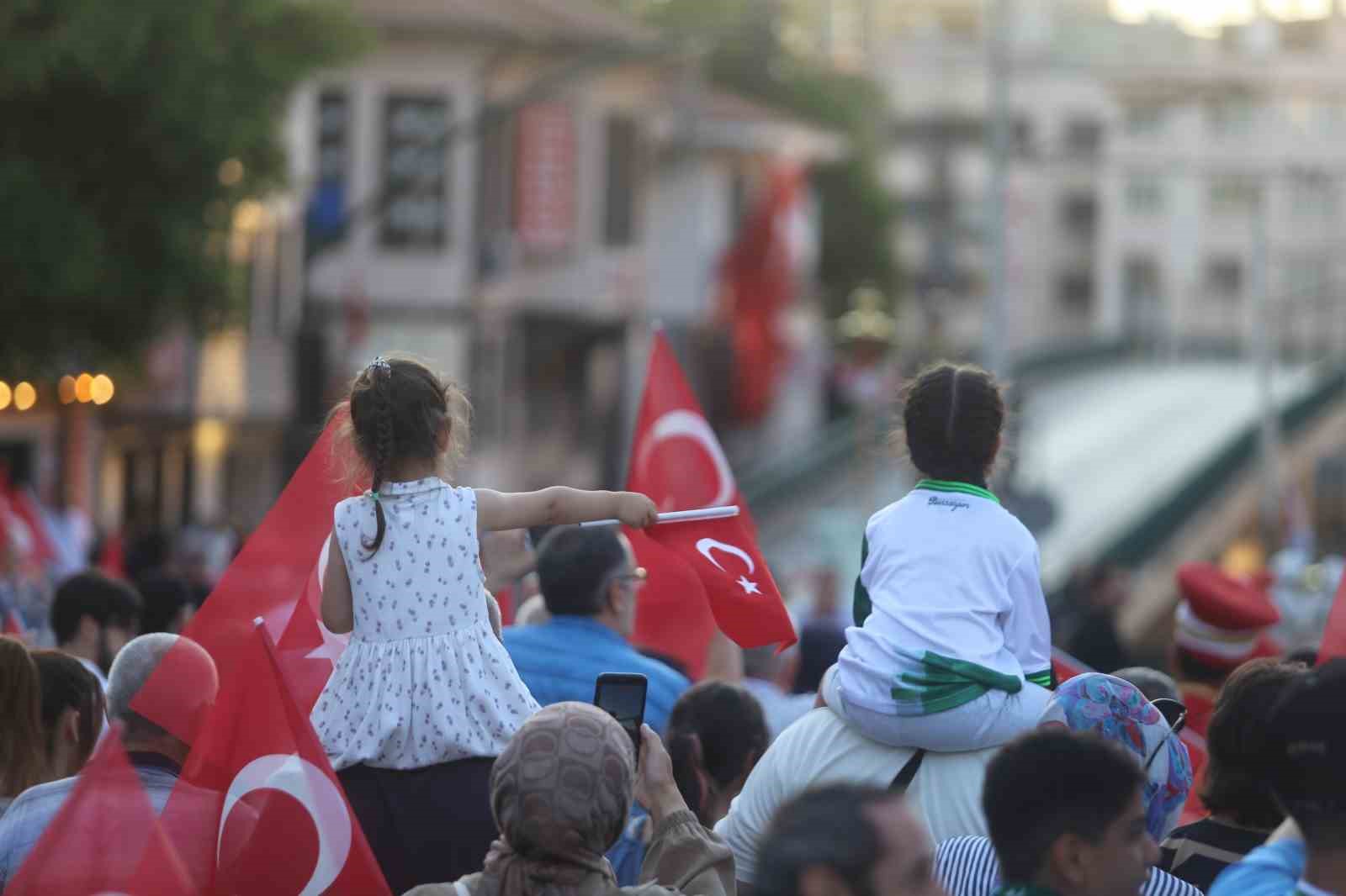 Bursa 15 Temmuz’un 10. yılında tek yürek 10 bursa 15 temmuzun 10 yilinda tek yurek 6 NbwjeLJr