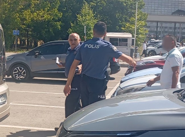 bursa adliyesinde bosanma davasi gerginligi silahla ates acildi 5 gozalti 1 MSJWZMAG