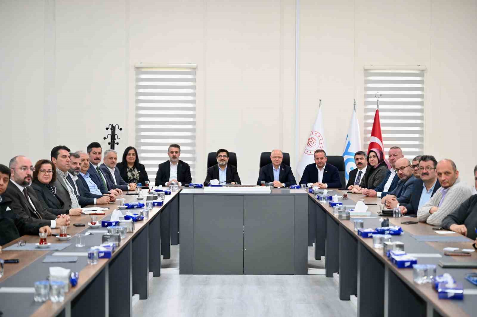 bursa ankara hizli tren hatti raylari boyle goruntulendi 2 E7bP7rcd