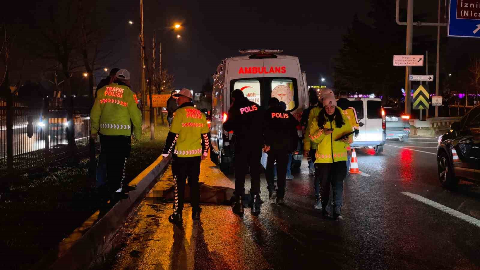 Bursa-Ankara karayolunda feci kaza: 1 ölü 5 bursa ankara karayolunda feci kaza 1 olu 1 JsTvy3ln