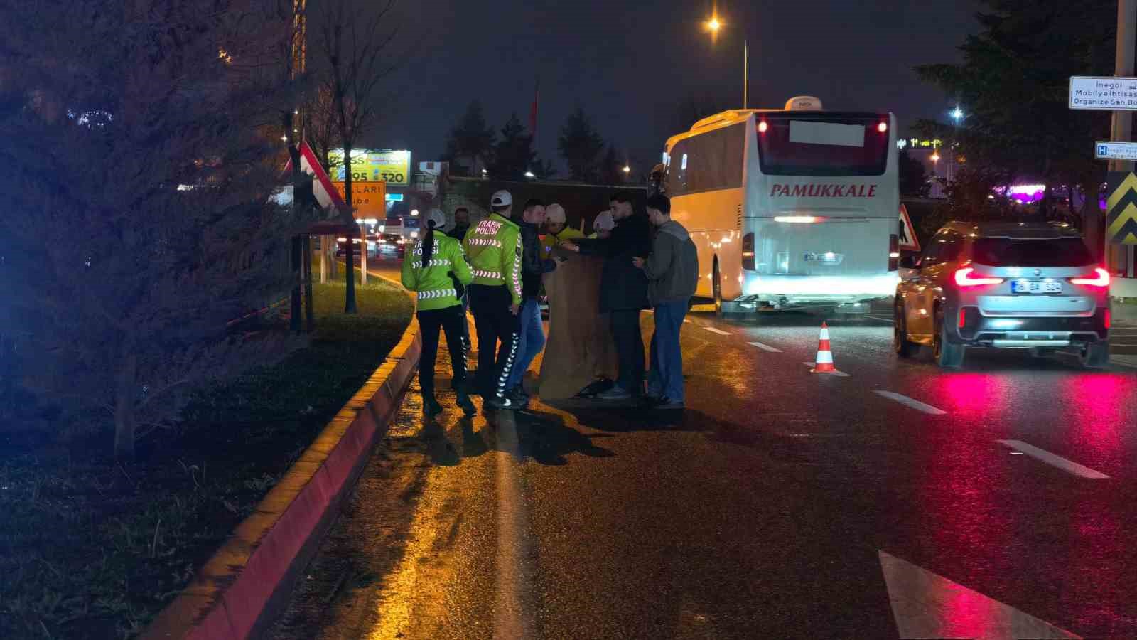 Bursa-Ankara karayolunda feci kaza: 1 ölü 7 bursa ankara karayolunda feci kaza 1 olu 3