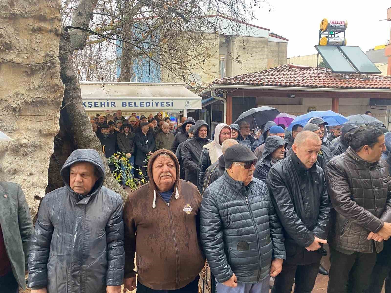 bursa basin dunyasinin cinari vefat etti 1 H1TCQqNy